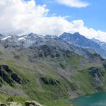 sehr schönes Breitbildfoto mit Blick in den Louvie Kessel