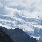 Blick zum Eispanzer des Grand Combin