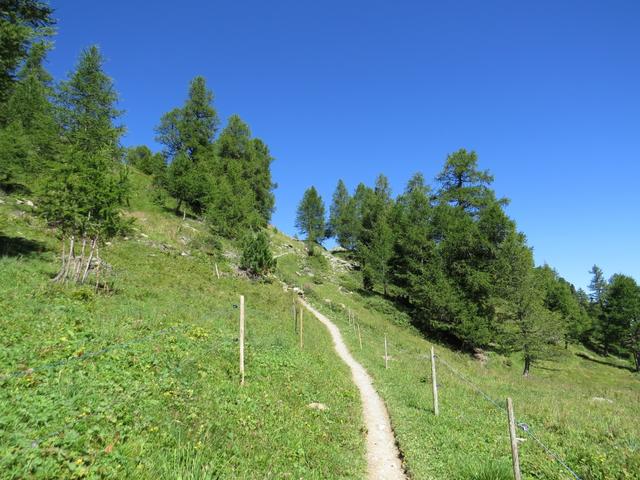 wir umkurven als nächstes den Nordausläufer des Croix de Fer...