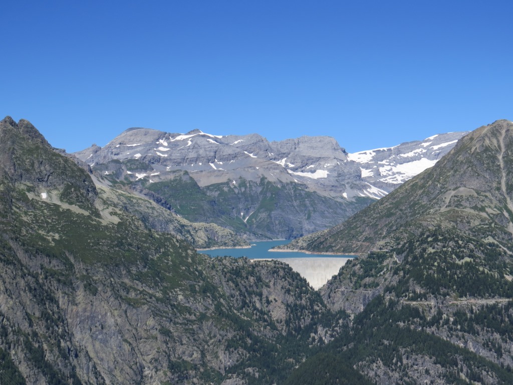 Blick auf den Lac d'Emosson und der mächtige Mont Ruan