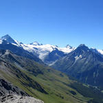 traumhaft schönes Breitbildfoto, mit Blick in die Walliser Bergwelt