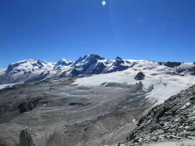 was für eine Aussicht. Monte Rosa mit Dufourspitze, Liskamm, die Zwillinge und das Breithorn