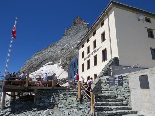 wir haben die Hörnlihütte 3260 m.ü.M. erreicht