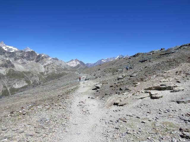 wir haben wieder den flachen Gratrücken 2931 m.ü.M. erreicht