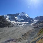 ... und westwärts mit Blick zur Dent d'Hérens, weiter Richtung Schönbielhütte