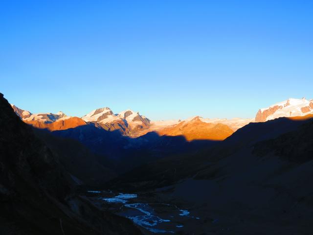 traumhaft schöner Sonnenuntergang von der Schönbielhütte aus gesehen