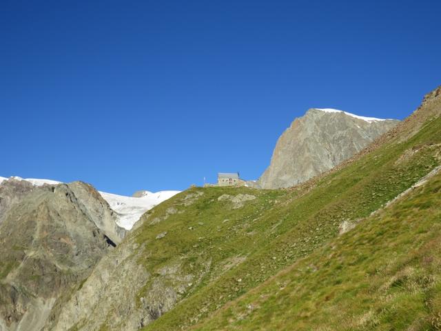 Blick zurück zur schön gelegenen Schönbielhütte