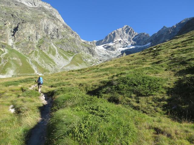 direkt vor uns das Ober Gabelhorn