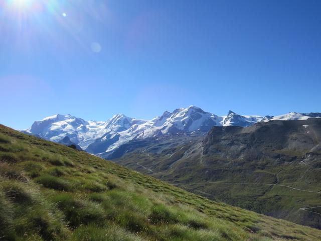 Blick Richtung Dufourspitze, Monte Rosa, Liskamm, Castor, Pollux, Breithorn und Klein Matterhorn