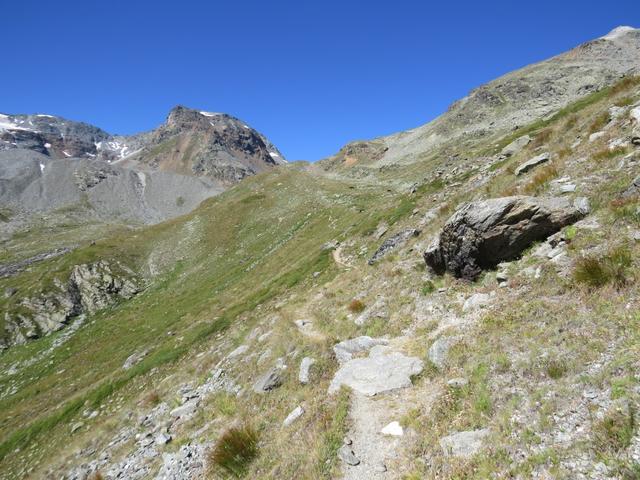 unser weiterer Aufstieg führt uns über die Punkte 2546 m.ü.M. und 2584 m.ü.M...