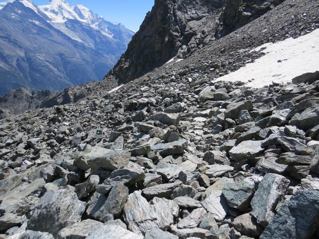 der Weg ist gut ausgebaut, markiert und immer gut ersichtlich