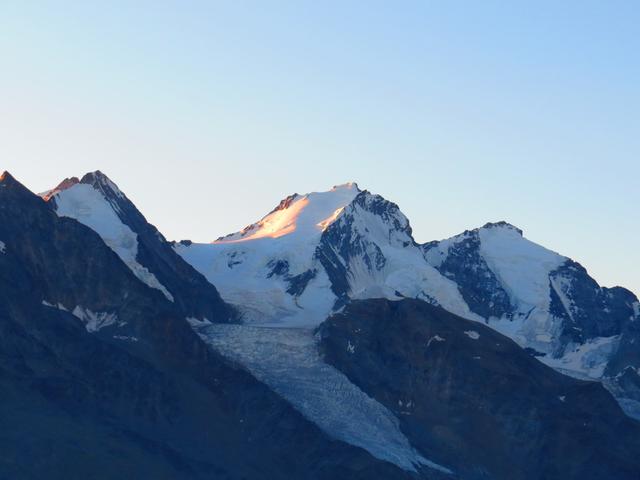 Blick auf Nadelhorn, Lenzspitze, Dom und Täschhorn