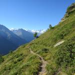 hoch über den tiefsten Taleinschnitt der Alpen, geht es weiter Südwärts