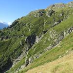 der wilde Rosszügji Graben taucht vor uns auf