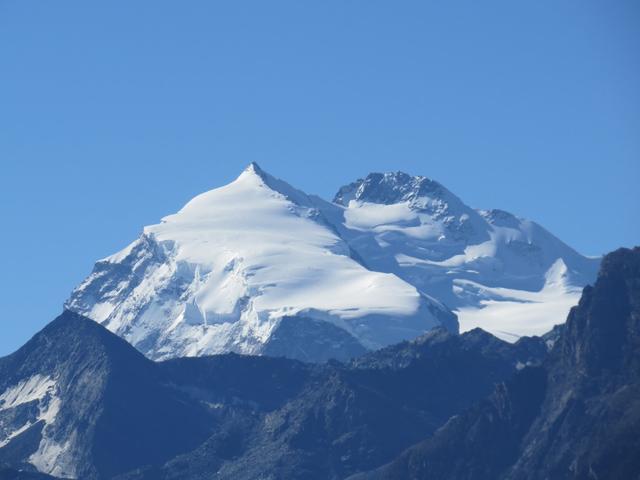 Blick auf die Eisriesen Nordend und Dufourspitze