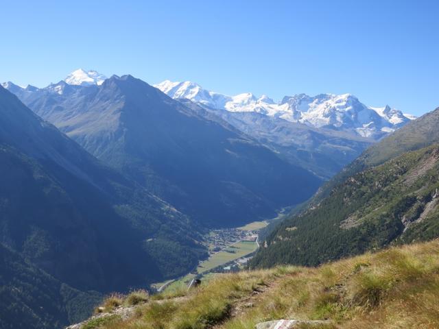 Tiefblick nach Täsch im Mattertal