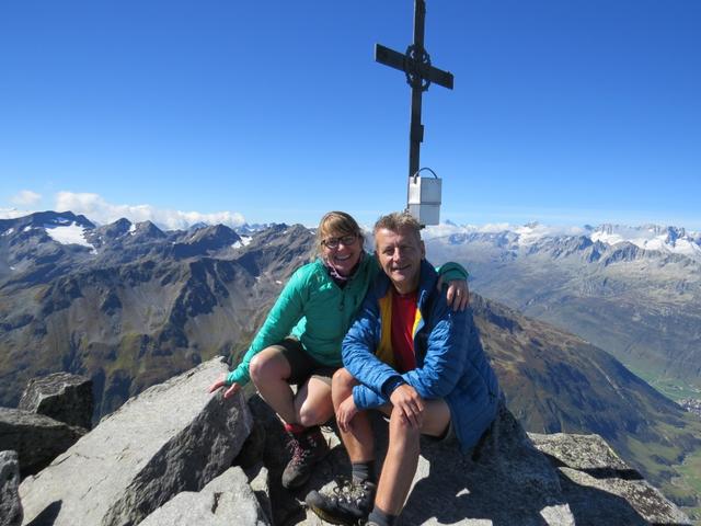 Erinnerungsfoto auf dem Piz Badus / Six Madun 2928 m.ü.M.