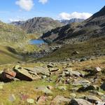 wir erreichen die Weggabelung bei Punkt 2390 m.ü.M. weiter geht es Richtung Lai da Tuma