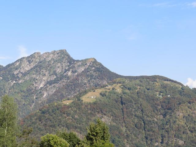 Blick zum Monte Comino mit seinen Ferienhäuser und Grottos. Uns hat es sehr gefallen