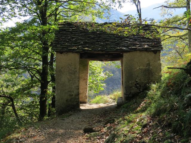 nach Cadalom erreichen wir eine kleine Kapelle