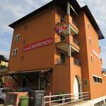 nach einer schönen Autofahrt erreichen wir das Albergo Elvetico in Locarno. Hier beziehen wir unsere Hotelzimmer