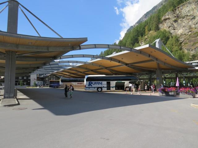 der grosse Bahnhof in Täsch