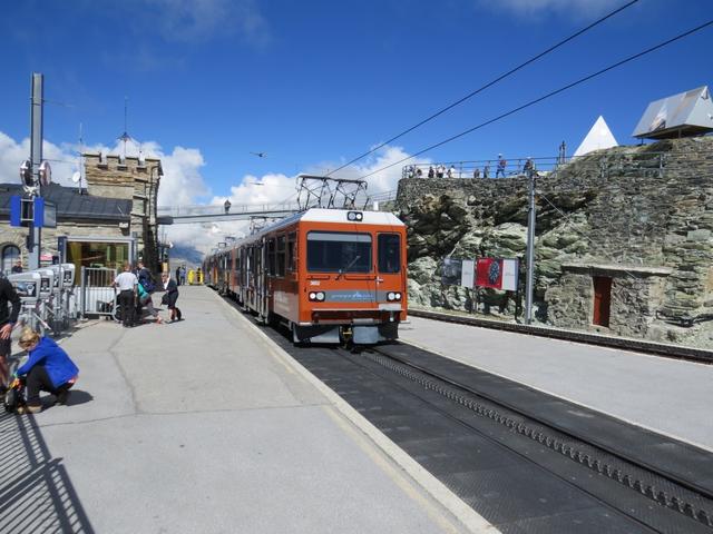 mit der Gornergratbahn fahren wir danach bequem hinauf zum Gornergrat 3135 m.ü.M.