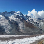 traumhaft schönes Breitbildfoto mit Gorner- und Grenzgletscher, Sternwarte und unzählige Viertausender