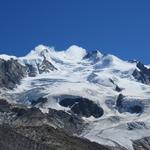 Blick auf das Monte Rosa Massiv mit Nordend und Dufourspitze