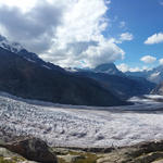 sehr schönes Breitbildfoto aufgenommen kurz unterhalb der Monte Rosa Hütte