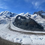 super schönes Breitbildfoto. Die Sicht reicht vom Monte Rosa bis zum Matterhorn