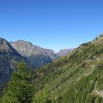 Blick taleinwärts ins Val Formazza und zum Griespass. Dort oben standen wir auch schon