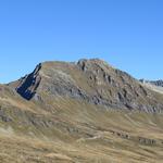 Blick zum Pizzo Stella (Martschenspitz). Die kleine Scharte links davon ist der Guriner Furggu