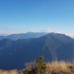 schönes Breitbildfoto mit Blick ins Valle Onsernone