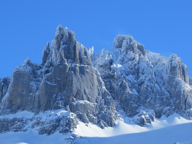 Blick hinauf zum Gross Spannort