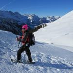 der Weg führt uns nun wieder leicht aufwärts zur Bergstation Fürenalp