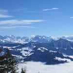 Blick zum Glärnisch, Druesberg, Ortstock und die beiden Mythen