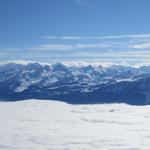 Blick zum Tödi, Clariden, Schärhorn, Düssi, Rossstock und Windgällen