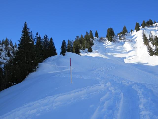 ...und beginnen mit dem Aufstieg 