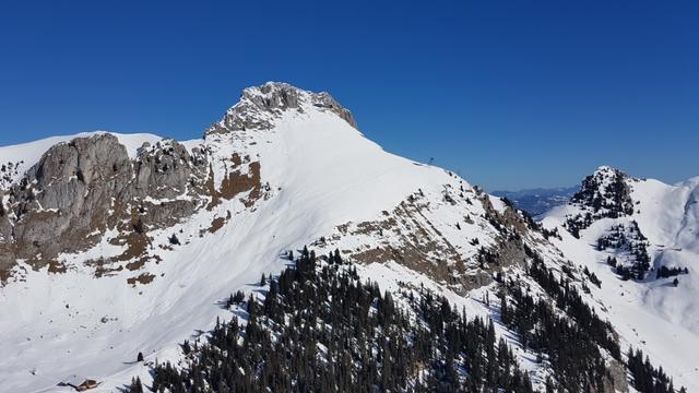 Blick zum Stockhorn. Dort hinauf sind wir auch schon gewandert