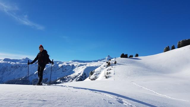 Franco ist jetzt schon überzeugt, das diese Schneeschuhtour sehr schön sein wird