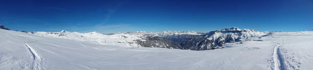 schönes Breitbildfoto aufgenommen kurz nach der Spitzmeilenhütte