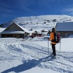im Winter ist die Alp Fursch 1792 m.ü.M. ein beliebter Treffpunkt um etwas zu essen und zu trinken