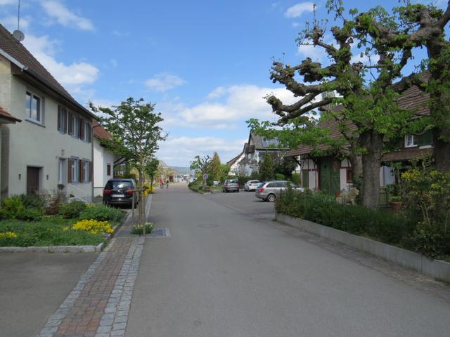 in Iznang errreichen wird den Hafen