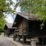 ein bisschen ausserhalb von Aosta beziehen wir unser Chalet im Hôtel Village. Hier haben wir 3x übernachtet