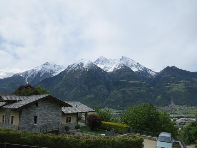 bei Pallein, mit einem schönem Blick auf den Mont Emilius, der Hausberg von Aosta