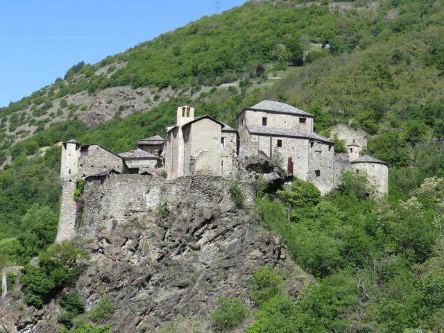 der Castello di Quart. Der Name Quart leitet sich vom romanischen ab und bedeutete der vierte Meilenstein von Aosta aus