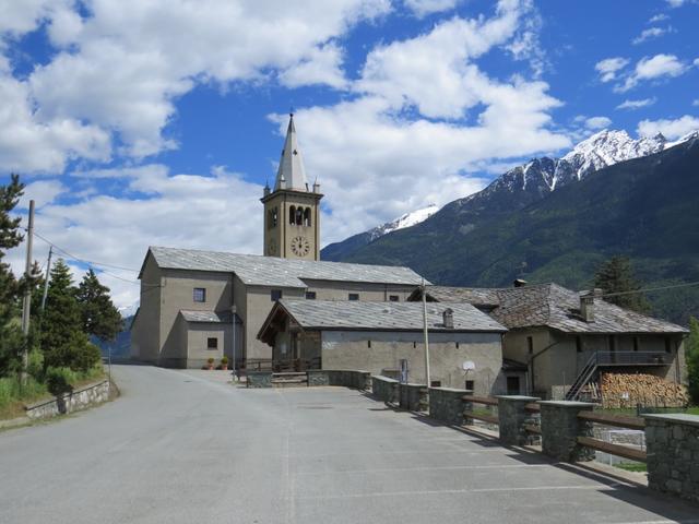 die Ursprünge der Pfarrkirche San Martino und Santa Lucia, kurz Chiesa di Diemoz genannt, gehen auf das 12.Jhr. zurück