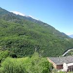 ...erreichen wir den Rastplatz Belvedere, wo dieses Breitbildfoto mit Blick auf das Aostatal, aufgenommen worden ist