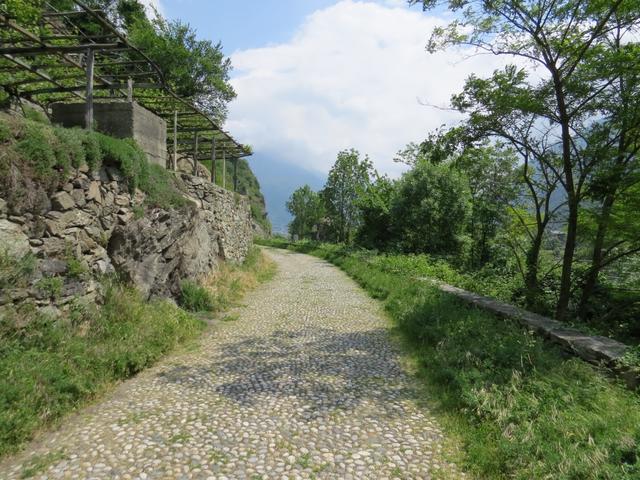 über die Strada Romana verlassen wir Bard